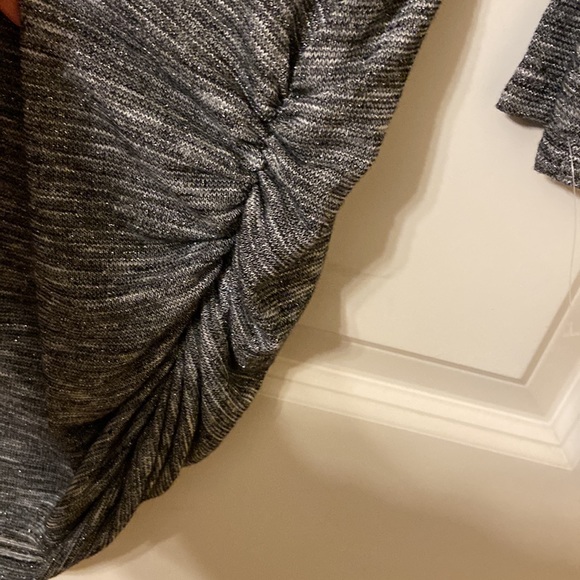 Maurices Metallic Side Ruching Top 27”ptp - Picture 4 of 6